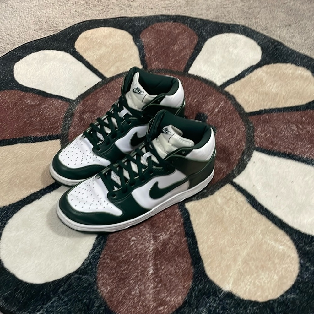 Size 12 Michigan State Dunk High